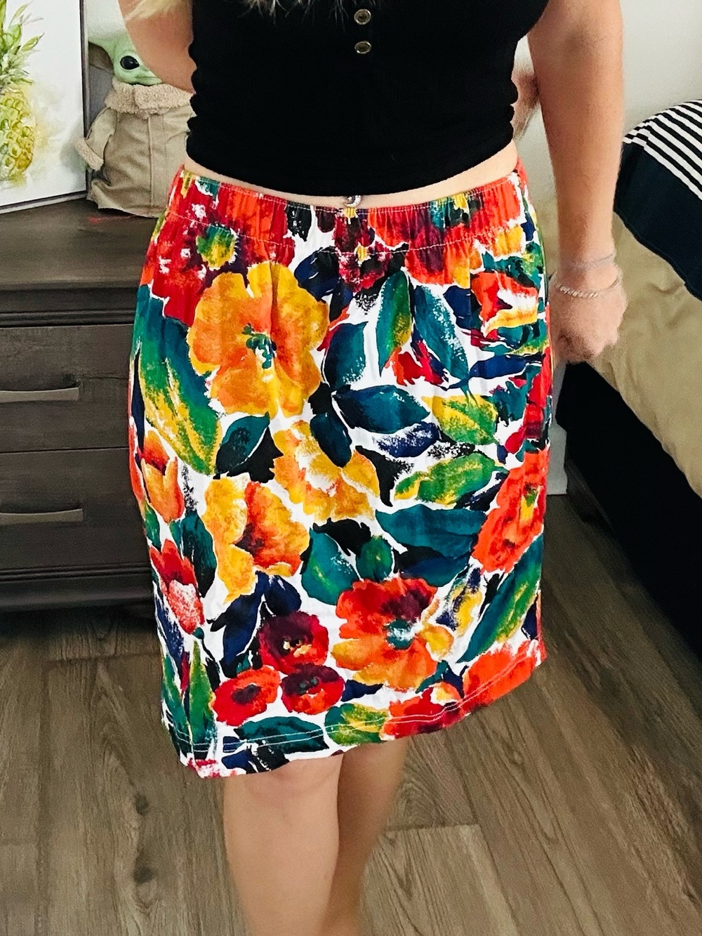 Bright Floral Midi Skirt with Elastic Waistband - Multicolor